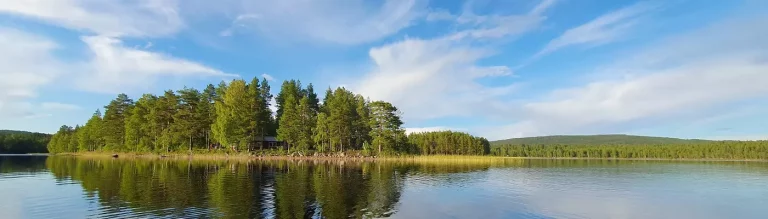 Schwedische Wildnis: Wasser, Wald und weiter Himmel